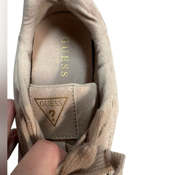 NWOT Guess Tan/Beige Tennis Shoes - Size 7.5 - Picture 10 of 13